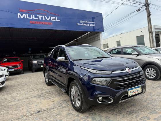 FIAT TORO 2.0 16V TURBO DIESEL RANCH 4WD AT9 FIAT TORO 2.0 16V TURBO DIESEL RANCH 4WD AT9